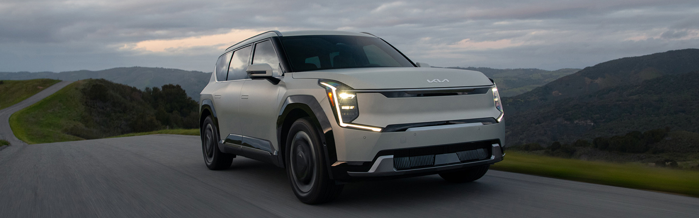 Kia EV9 2024 Model Front View With White Color