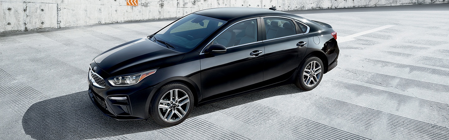 Front driver profile view of the 2020 Forte