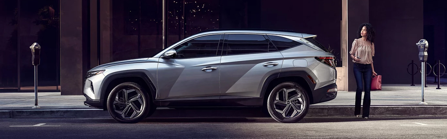 2023 Hyundai Tucson Comparison Front View In silver 
