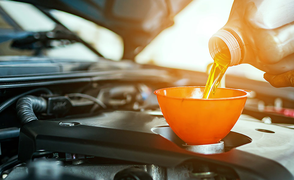 Chrysler Dodge Jeep RAM Oil Change Service at your preferred Chrysler Dodge Jeep RAM Dealer in Naples, FL