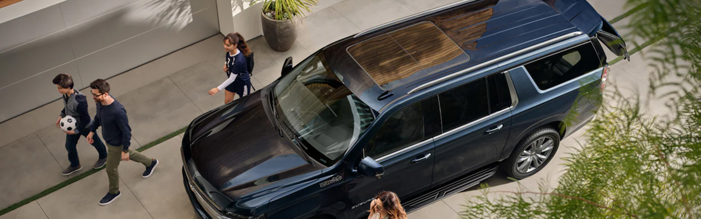 2023 Chevrolet Suburban slider4