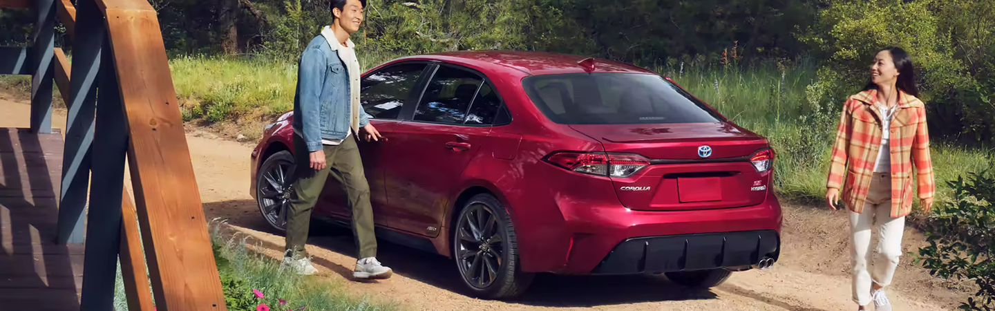 2023 Honda Civic vs 2023 Toyota Corolla  slider4