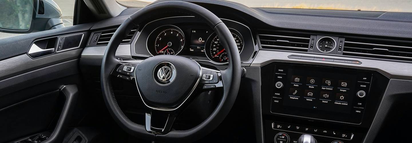 Drivers side perspective and steering wheel of the 2019 Volkswagen Arteon