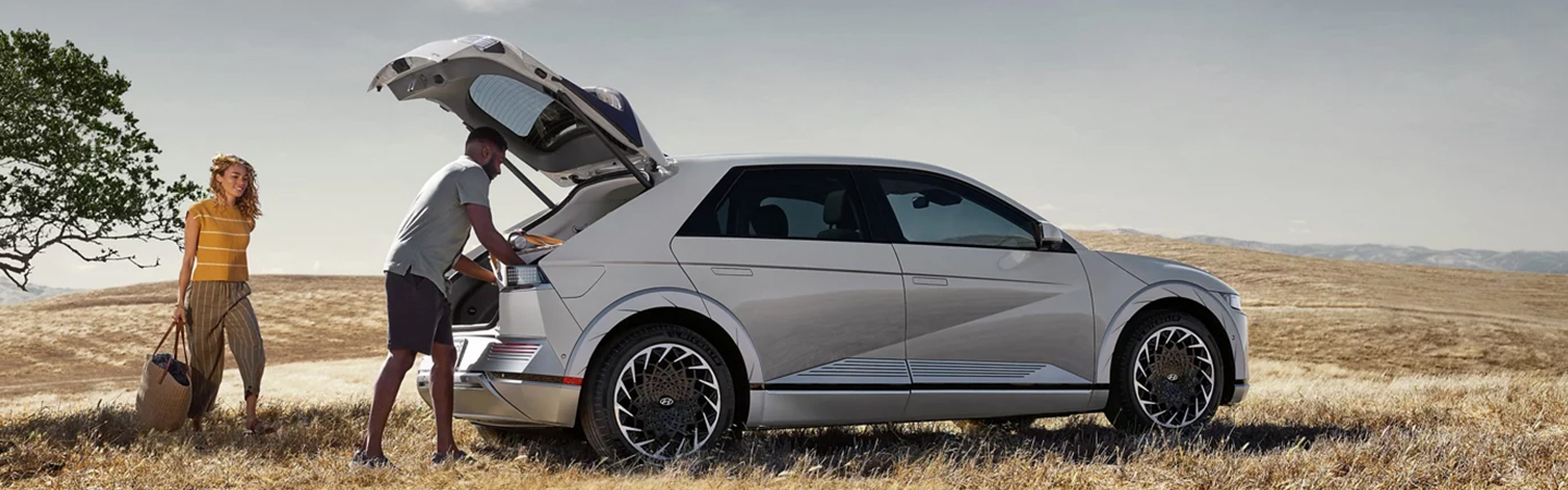 2023 Hyundai IONIQ 5 vs Tesla Model Y slider3