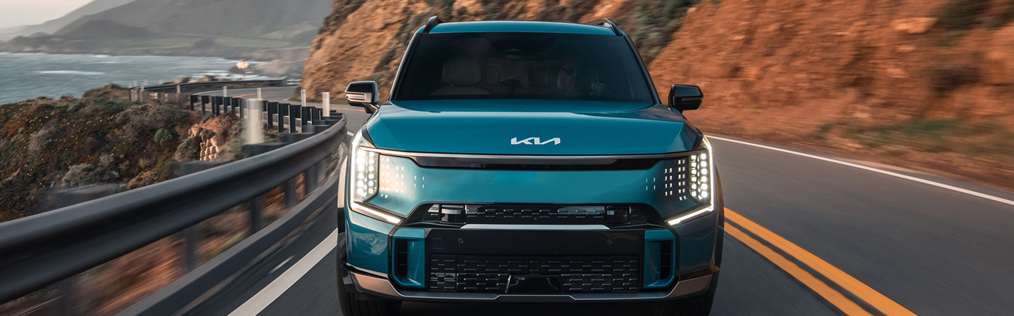 2024 Kia EV9 blue frontview 