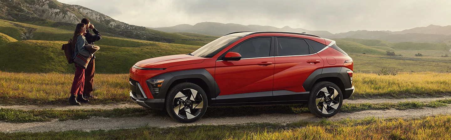 2024 Hyundai Kona red sideview 