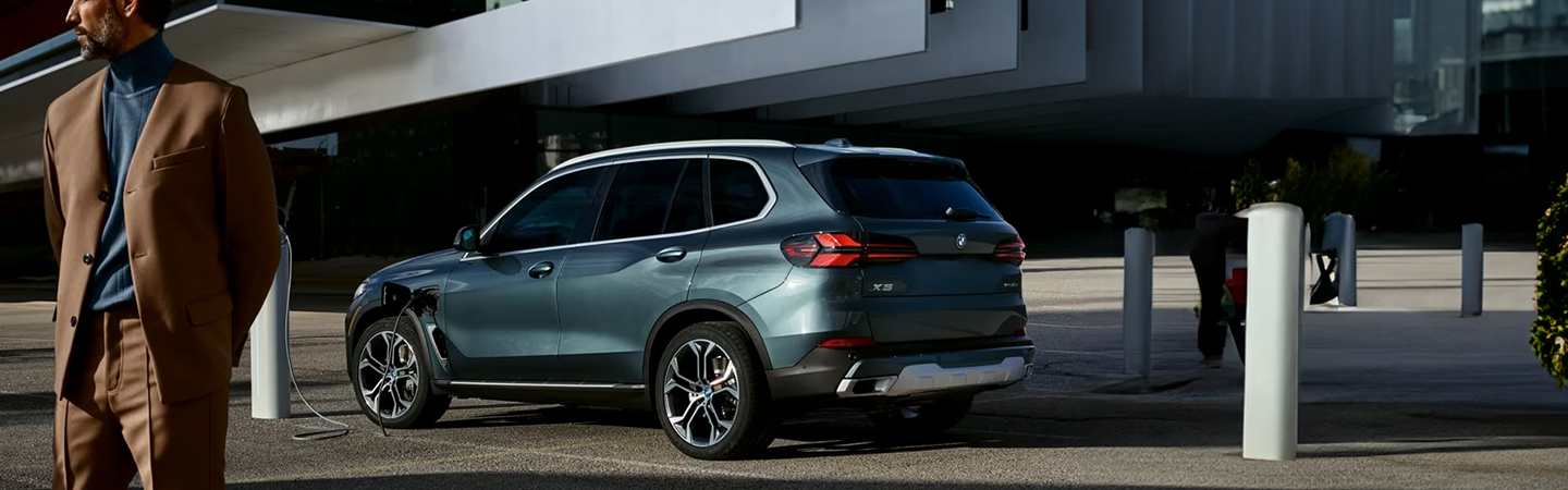 2024 BMW X5 Specs grey side view